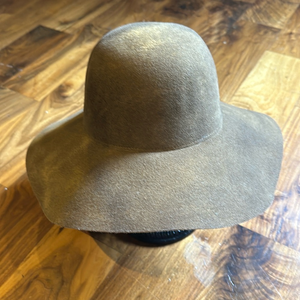 Brown with gold highlights Women’s floppy hat